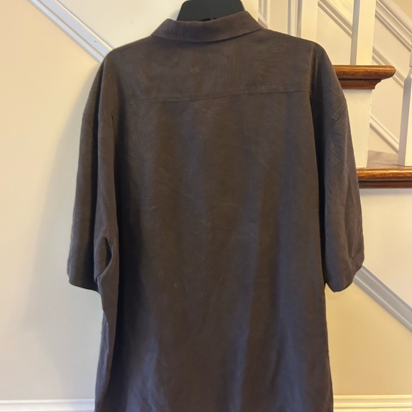 Tommy Bahama 100% linen - Picture 3 of 3